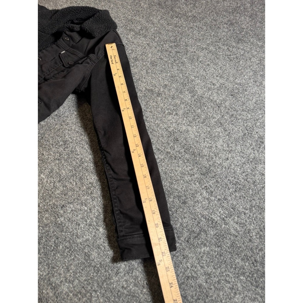 Levi's Black Sherpa-Lined Denim Jacket - Picture 10 of 16